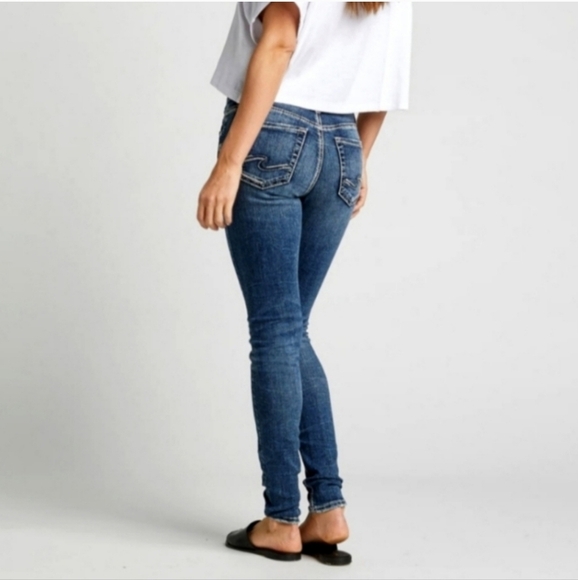 Silver Avery Skinny Jeans Stretchy Dark Denim Western Mid Rise Womens Size 27 - Picture 13 of 13